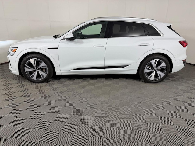 audi q8 e-tron 2024 WA15ABGE7RB056111 image audi q8 e-tron 2024 WA15ABGE7RB056111 image